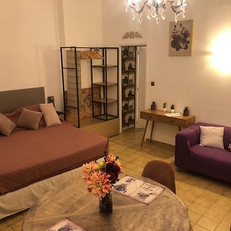 Studio Au Coeur D'Avignon Intra-Muros מראה חיצוני תמונה